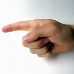 Giradito: che cos’è, cause e rimedi contro l’infiammazione