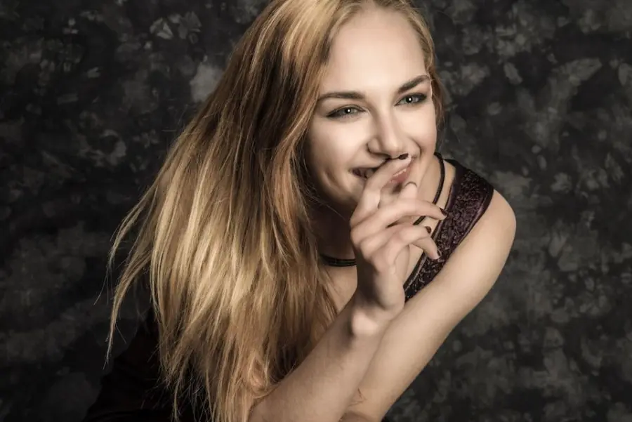 Come eliminare i baffetti per sempre: rimedi naturali e non