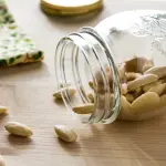 Alimentazione per pelle secca: cosa mangiare per evitare rossori