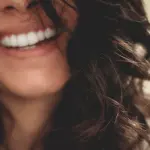 Come ottenere denti più bianchi in modo 100% naturale