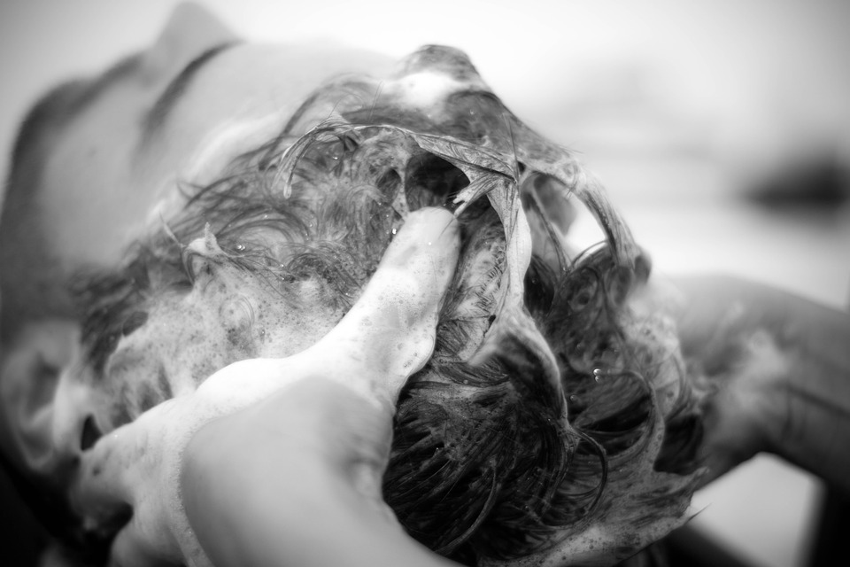Come si lavano i capelli? Alcuni trucchi per un lavaggio ok!