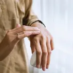 Come migliorare l’aspetto e rendere più sana la pelle: tutto ciò che c’è da sapere